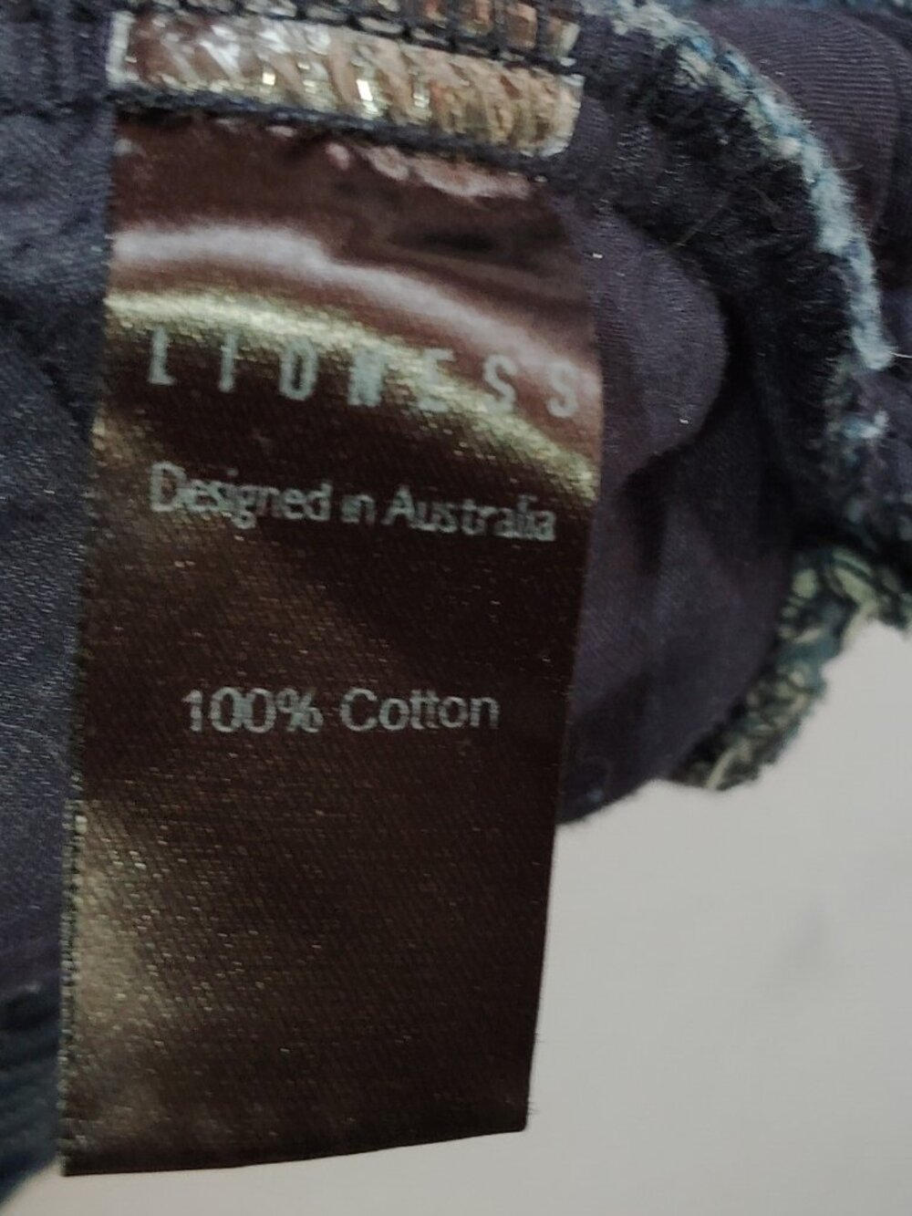 Lioness of Australia 100% Denim Jacket - Picture 4 of 5